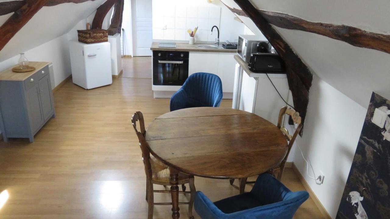 Chez Mary Poppins Apartment Вернон Екстериор снимка