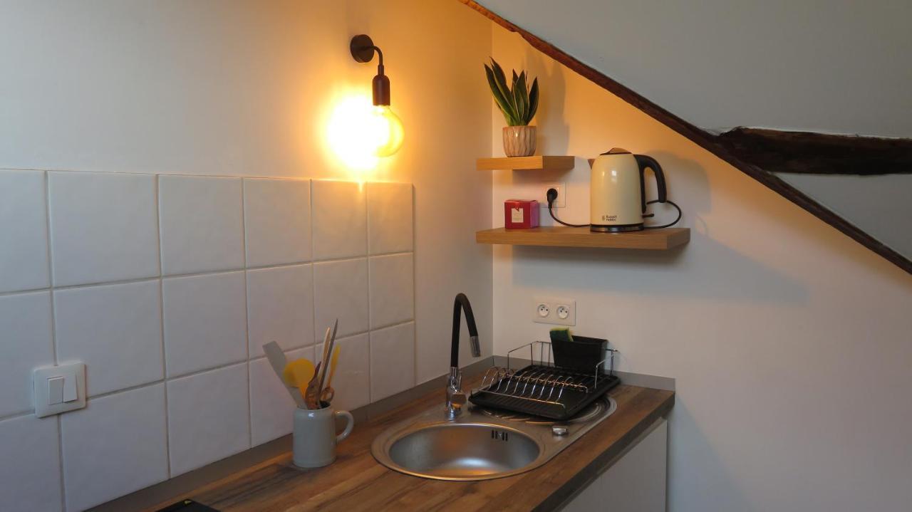 Chez Mary Poppins Apartment Вернон Екстериор снимка