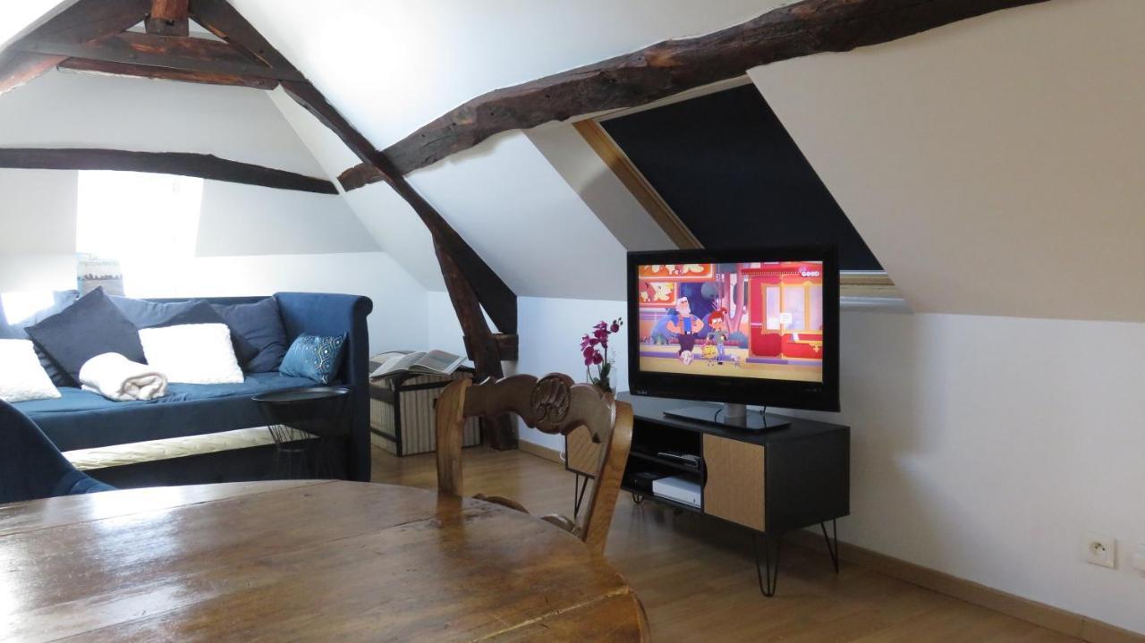 Chez Mary Poppins Apartment Вернон Екстериор снимка